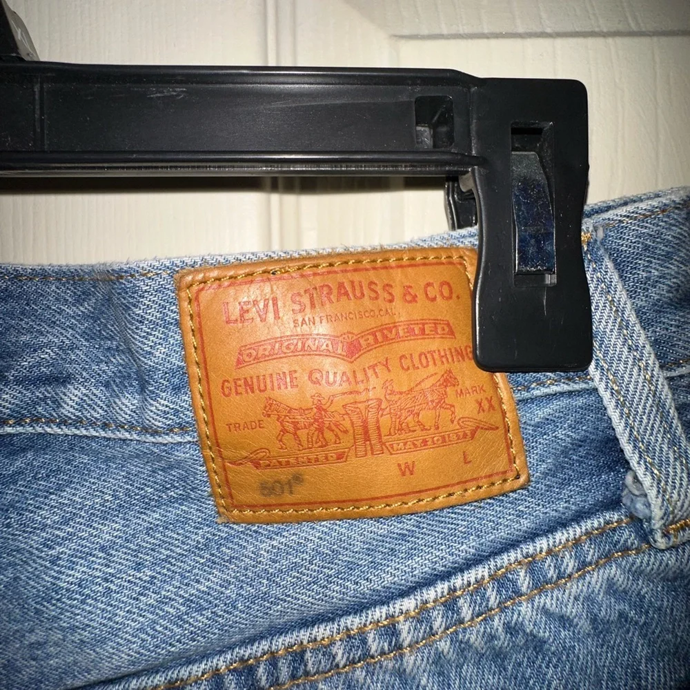 Levi's premium denim button fly Distressed Blue 501 Jean Shorts 25